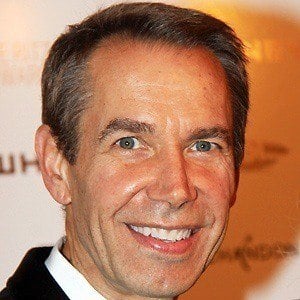Jeff Koons - Bio, Family, Trivia | Famous Birthdays