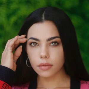 Jeniffer Setti Headshot 3 of 6