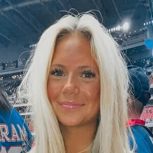 Jenna Kollmann Headshot 2 of 4