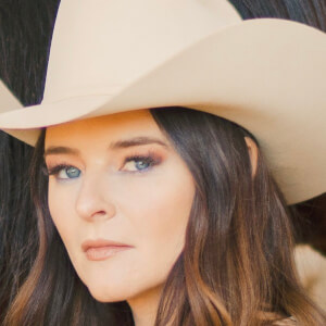 Jenna Paulette Headshot 2 of 4