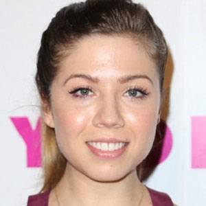 Jennette McCurdy at age 22