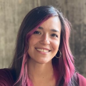 Jenni Hiles Headshot 4 of 8