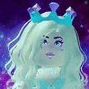 Jenni Simmer Headshot