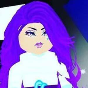 Jenni Simmer Headshot