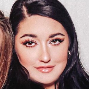 Jennica Thompson - Bio, Family, Trivia | Famous Birthdays