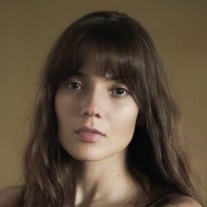 Jennifer Arenas Headshot 4 of 9