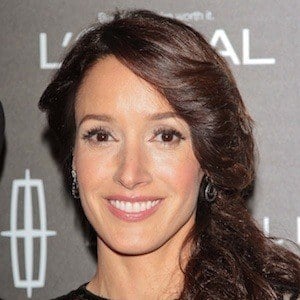 Jennifer Beals Headshot 5 of 10