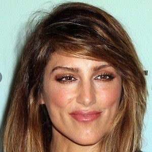 Jennifer Esposito Headshot 3 of 10