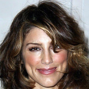 Jennifer Esposito Headshot 4 of 10