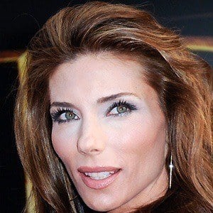 Jennifer Flavin - Bio, Family, Trivia | Famous Birthdays