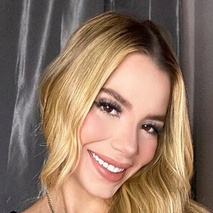 Jennifer Funes Headshot 4 of 6