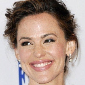 Jennifer Garner Headshot 8 of 10