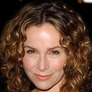 Jennifer Grey Headshot 5 of 7