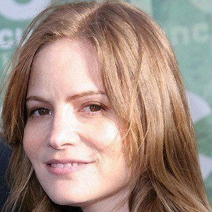 Jennifer Jason Leigh at age 44