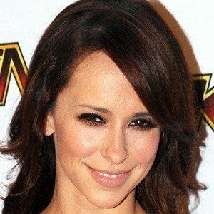 Jennifer Love Hewitt at age 32