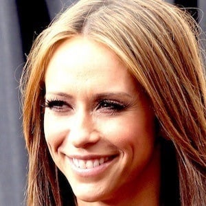 Jennifer Love Hewitt Headshot 8 of 10