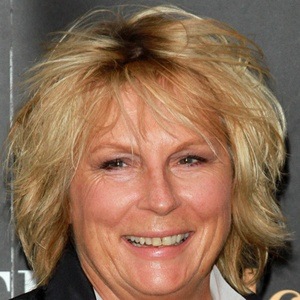 Jennifer Saunders Headshot 9 of 10