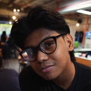 jepitot Headshot 5 of 7