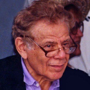 Jerry Stiller Headshot 10 of 10