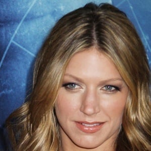 Jes Macallan at age 30