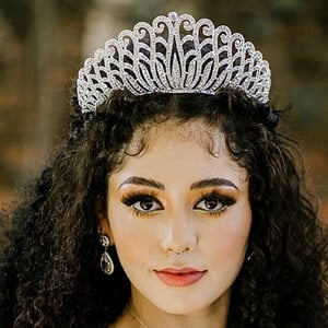 Jess Mejía Headshot 3 of 13