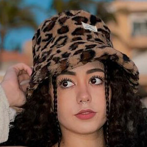 Jess Mejía Headshot 8 of 13
