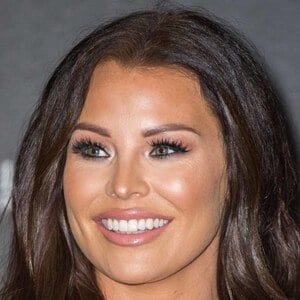 Jess Wright Headshot 6 of 6