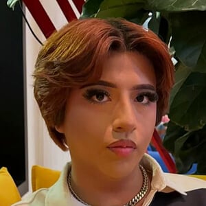Jesse Alvarez Headshot 4 of 6