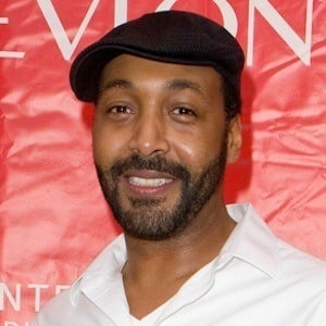 Jesse L. Martin Headshot 6 of 6