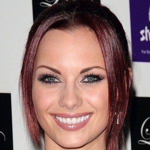 Jessica Jane Clement - Bio, Family, Trivia | Famous Birthdays