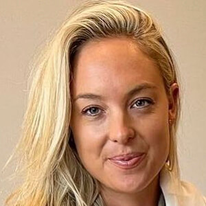 Jessica Sepel Headshot 6 of 9