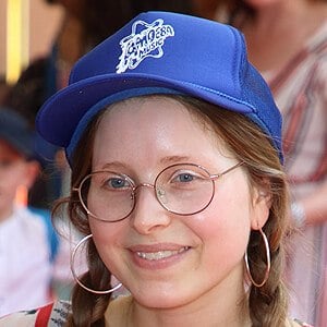 Jessie Cave at age 32