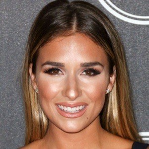 Jessie James Decker at age 28