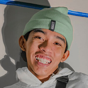 Jhon Michael Cuizon Headshot 3 of 3