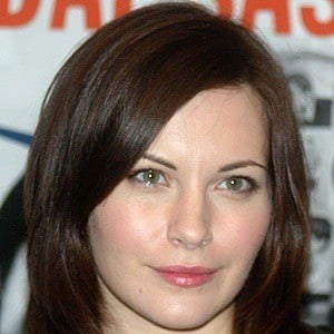 Jill Flint - Bio, Family, Trivia | Famous Birthdays