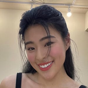 jjaneslee Headshot 2 of 6