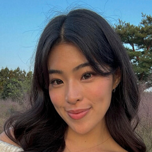 jjaneslee Headshot 6 of 6