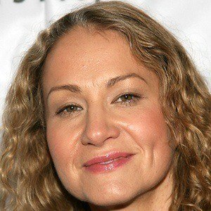 Joan Osborne - Bio, Family, Trivia | Famous Birthdays