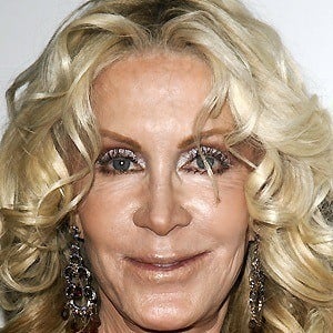 Joan Van Ark - Bio, Family, Trivia | Famous Birthdays