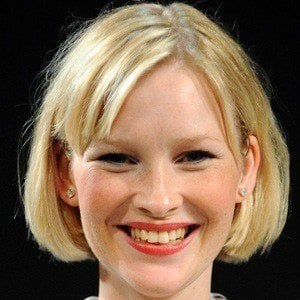 Joanna Page Headshot 6 of 10