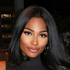 Jocelyn Mendez Headshot 2 of 9