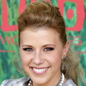 Jodie Sweetin at age 34