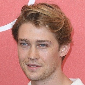 Joe Alwyn at age 27