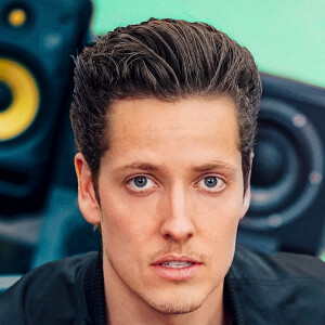 Joe Kremont Headshot 8 of 8