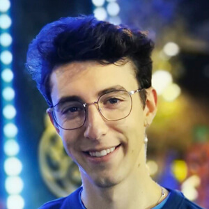 Joel Fishel Headshot 6 of 7