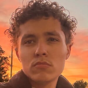 Joey Fincham Headshot 3 of 10