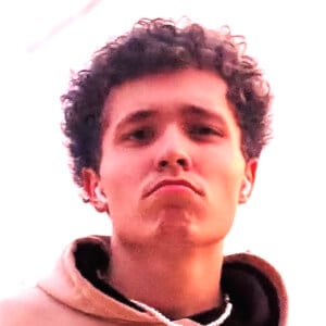 Joey Fincham Headshot 5 of 10