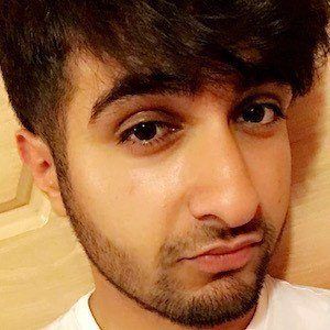 Johal Headshot 5 of 5