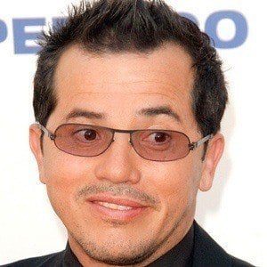 John Leguizamo Headshot 4 of 10