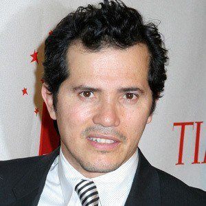 John Leguizamo Headshot 7 of 10